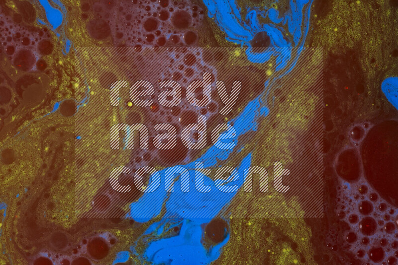 تظهر الصورة أشكال مختلفة من تداخلات اللون الأحمر والأزرق والأصفر