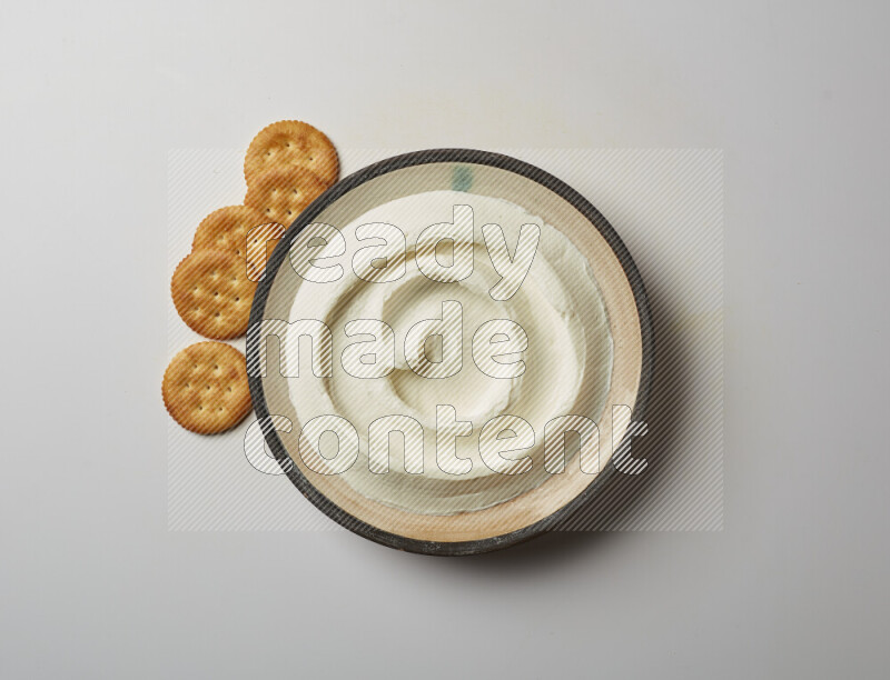 plain Lebnah in a pottery plate on a white background