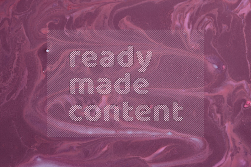 لقطات مقربة لأشكال مختلفة مرسومه باللون الأرجواني