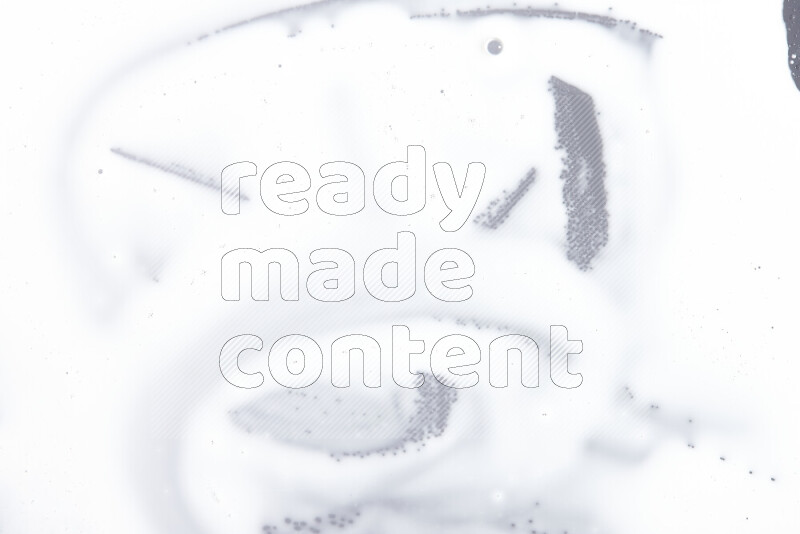 لقطات مقربة لأشكال مختلفة مرسومه باللون الأبيض